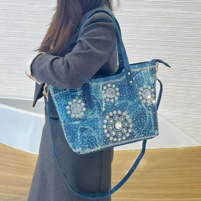 Elegant Curve Ladies Handbag
