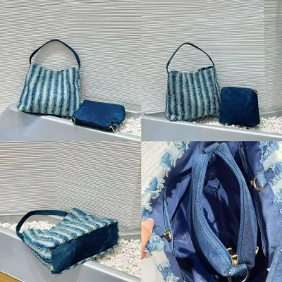 Pure Elegance Small Crossbody Bag