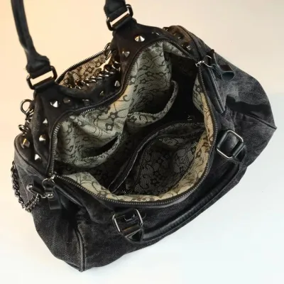 Fashion Icon Carry Handbag