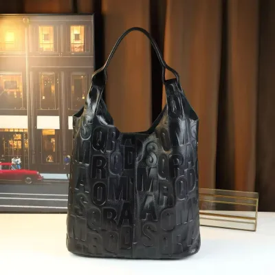Versatile Casual Tote Carry