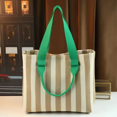 Summer Breeze Zipper Handbag