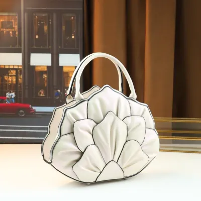 Classic Beauty Soft Shoulder Purse