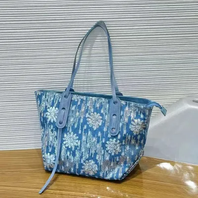 Urban Chic Trend Handbag