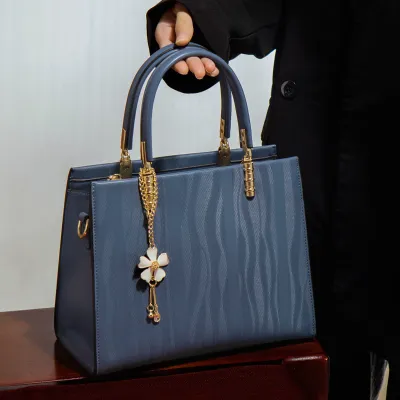 Luxe Aura Women Handbag
