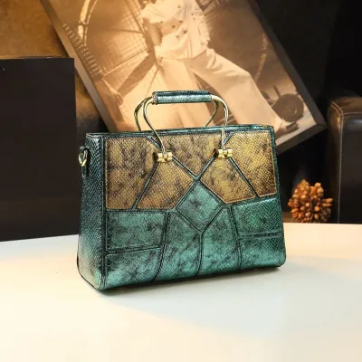 Icon Style Fashion Crossbody Bag