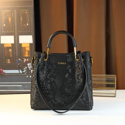 Velvet Glow Trendy Crossbody Bag