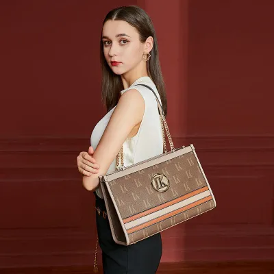 Bold Beauty Daily Handbag