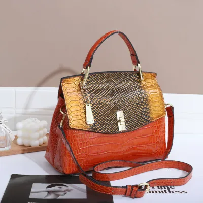Elegant Lines Pattern Shoulder Tote
