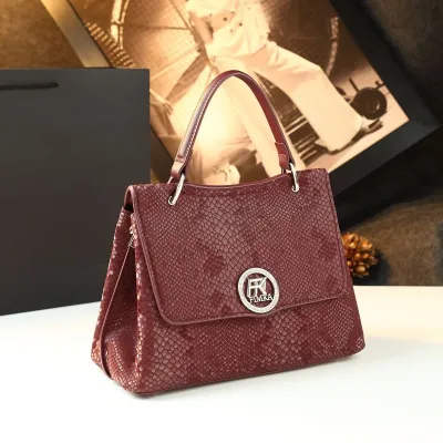Signature Style Designer Shoulder Bag