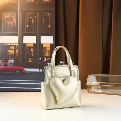 Elegant Essentials Carry Tote