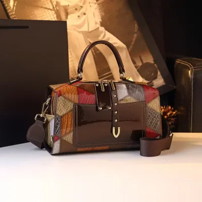 Bold Line Fashion Crossbody Bag