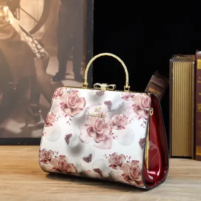 Sleek Design Travel Tote