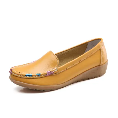Chic Stride Pointed Perfection