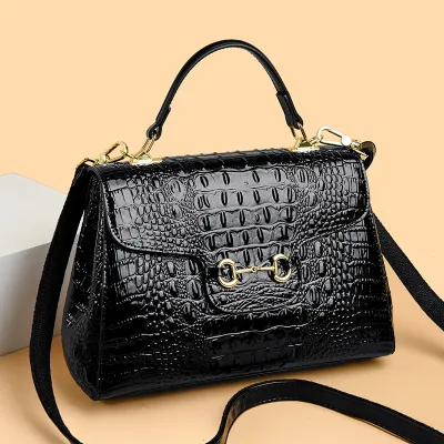 Modern Chic Crossbody Bag