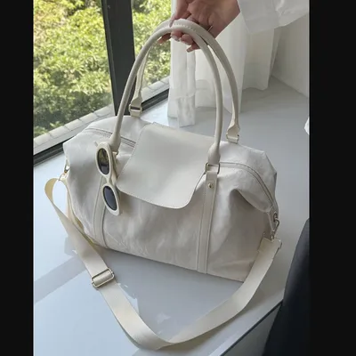 Velvet Grace Shoulder Bag