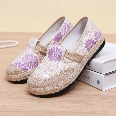 Fashionable All-match Mother Shoes