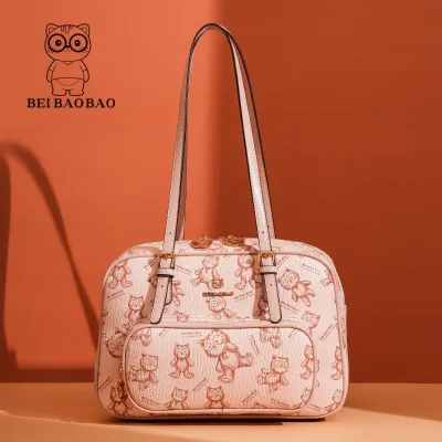Cloudy Shine Shoulder Tote