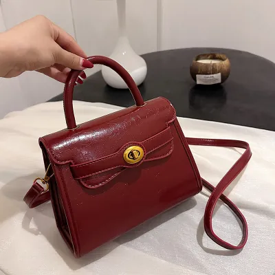 Trend Forward Crossbody Purse