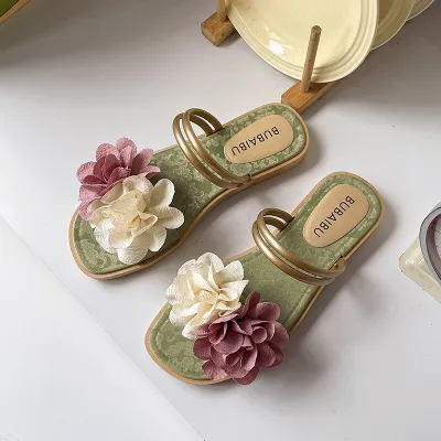  Lightweight Versatile Flat Slippers