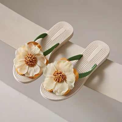 Straw Flower Soft Bottom Sandal