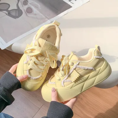 Metro Walk Casual Shoe