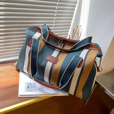 Trendy and Versatile Travel Bag 