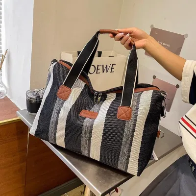 Trendy and Versatile Travel Bag 