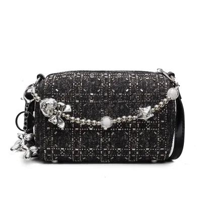 Minimal Charm Square Shoulder Bag