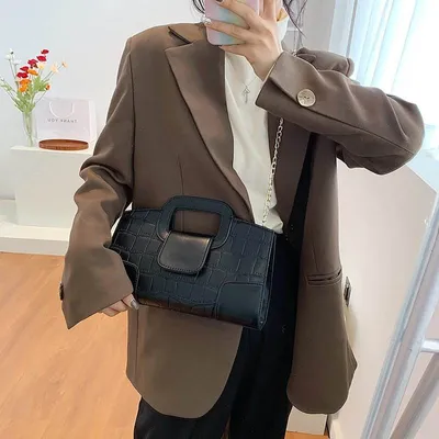 TIMELESS CHARM SHOULDER BAG