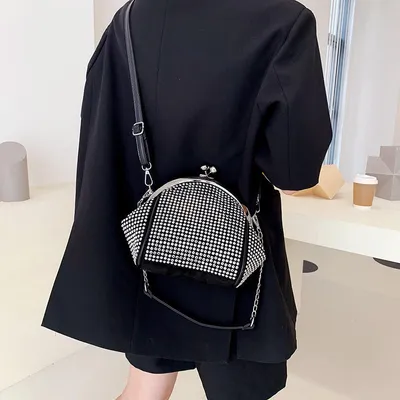 ELEGANT MINIMALIST PURSE