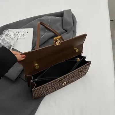 SOFT & CLASSY SLING BAG