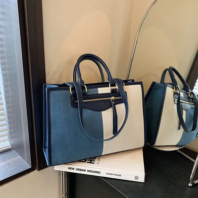 EVERYDAY MUST-HAVE PURSE