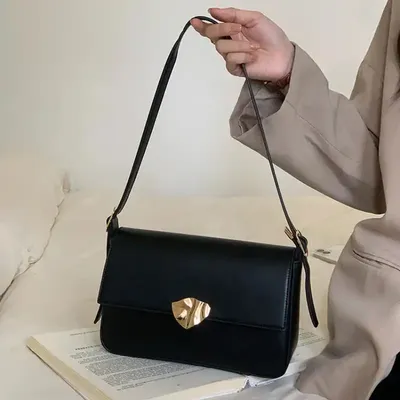 Sleek & Stylish Shoulder Bag