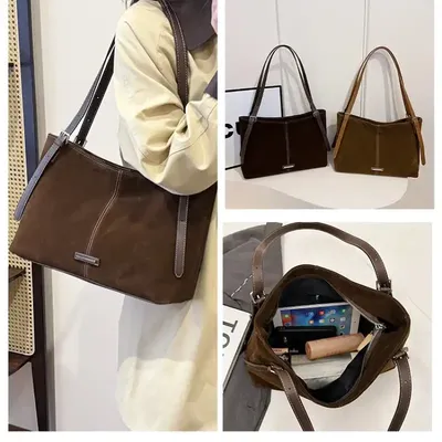 SLEEK AND SIMPLE HANDBAG