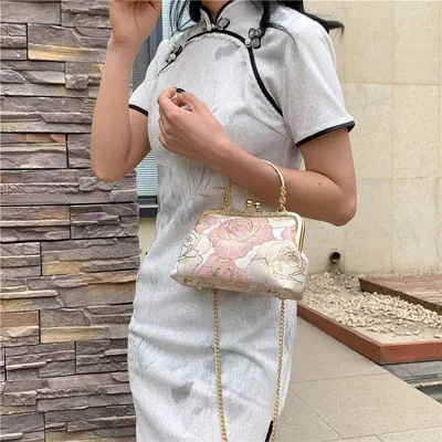 RETRO STYLE CARRY BAG