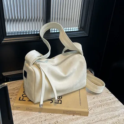 RICH TEXTURE LEATHER PURSE