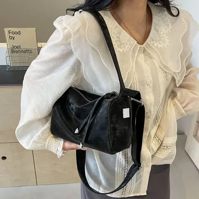 RICH TEXTURE LEATHER PURSE