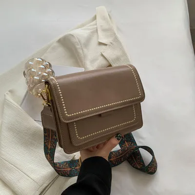 GLAMOROUS GOLDEN HANDBAG