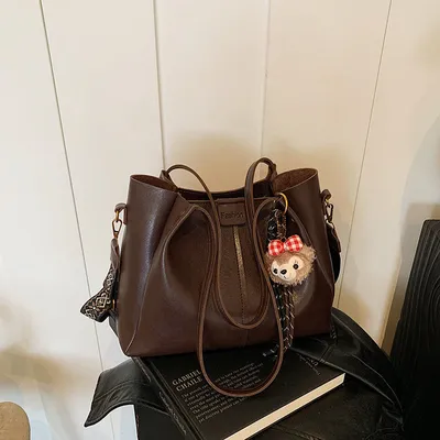 PREMIUM TEXTURED SHOULDER BAG