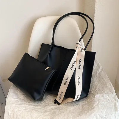 GRACEFUL CHAIN HANDLE PURSE