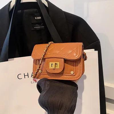 STYLISH BUTTON CLOSURE PURSE