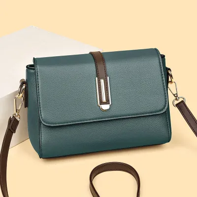 Zelvessa Glossy Petite Fashion Bag