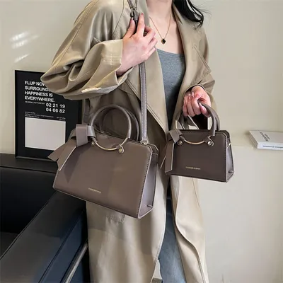 LIGHTWEIGHT GIRL HANDBAG