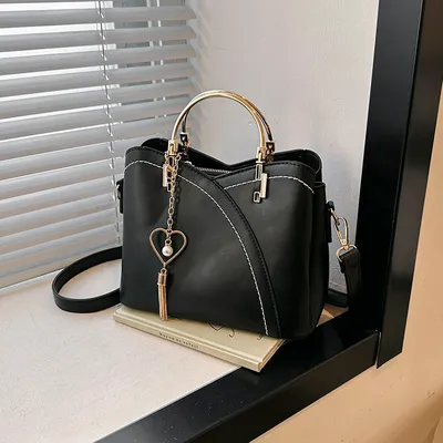 MODERN STYLE CROSSBODY PURSE