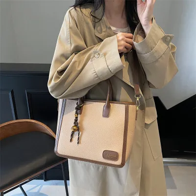 HIGH QUALITY FAUX LEATHER BAG