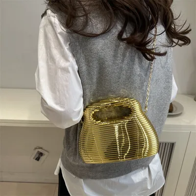 STRUCTURED EVERYDAY LADIES PURSE