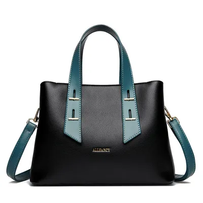 CLASSIC TOTE WITH SOFT HANDLES