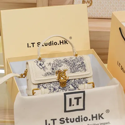 Modern Daily Crossbody Sling