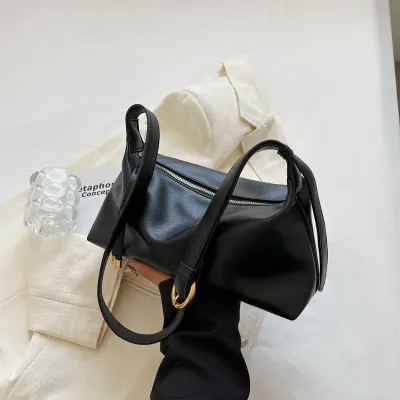 Effortless Style Crossbody Bag