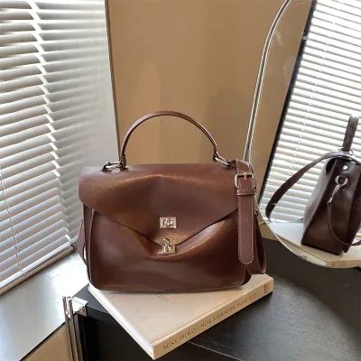 Trendy Luxe Crossbody Sling